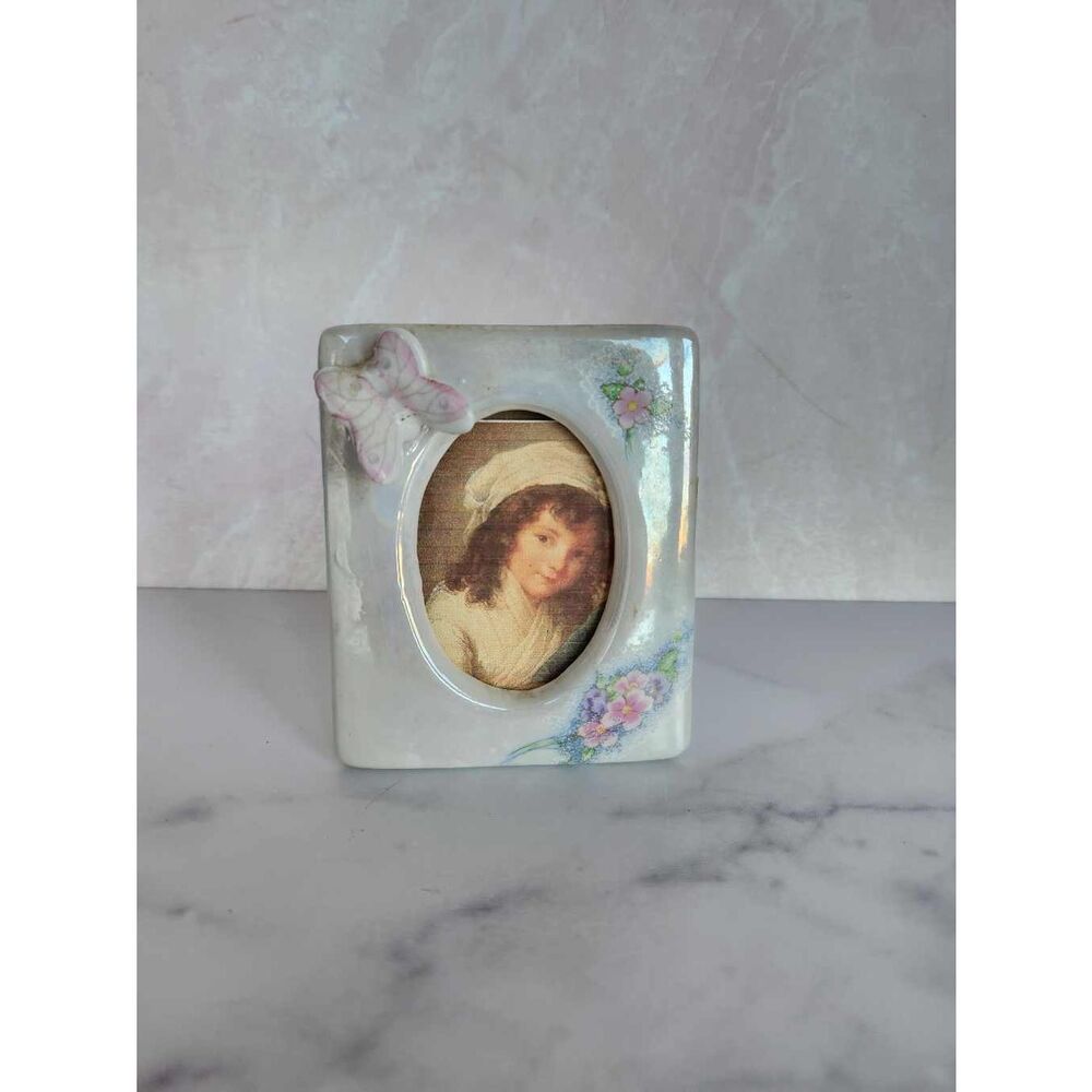 Vintage 90s Victorian style girl opalescent ceramic frame mini butterfly decor
